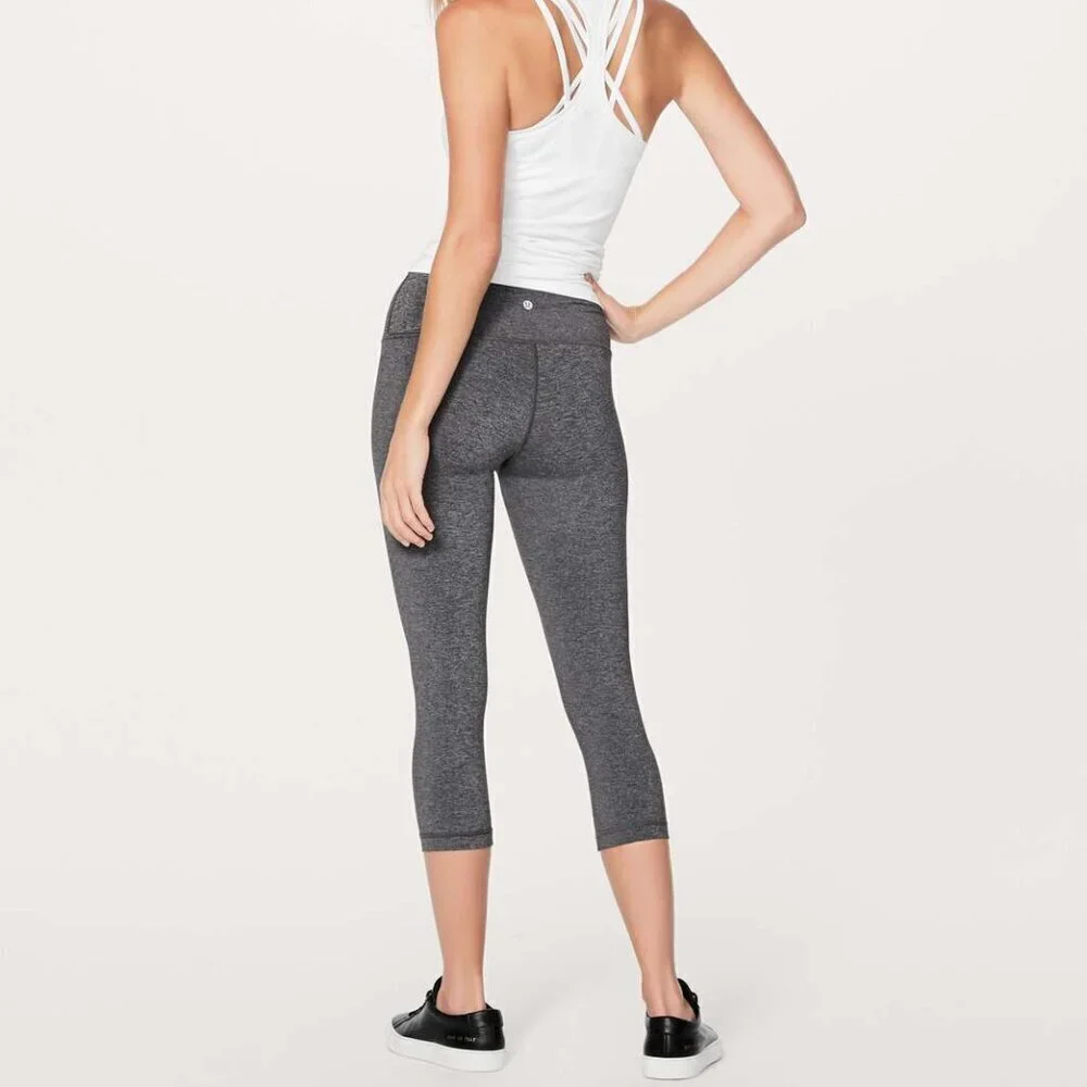 Lululemon Wunder Under Crop (Hi-Rise) *Luxtreme 21" Heathered Black- Size 10 - Picture 3 of 13